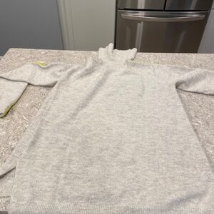 Apartment Nine Women’s Sweater—Small